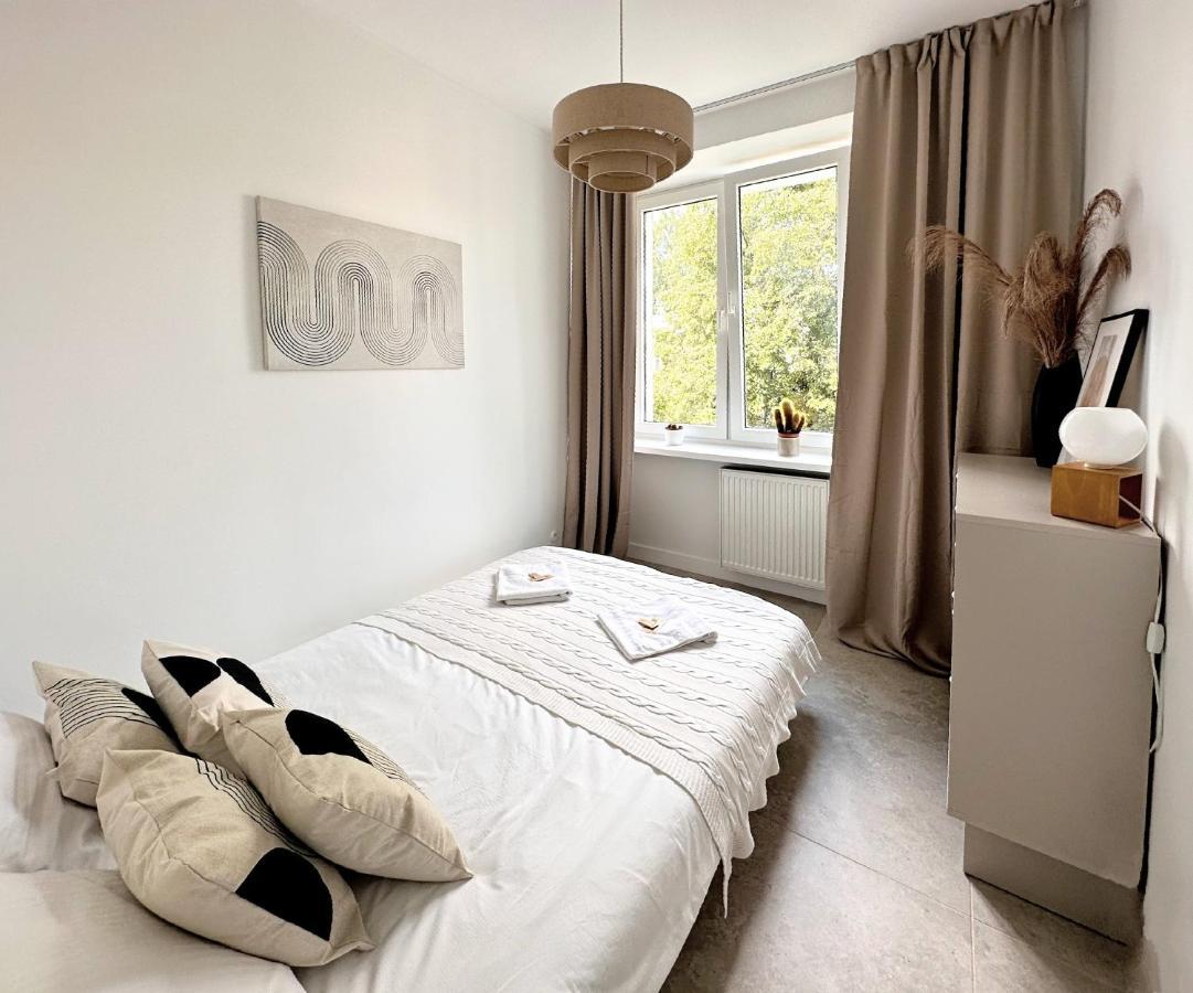 Ferienwohnung Warsaw Concierge Wiatraczna Exterior foto